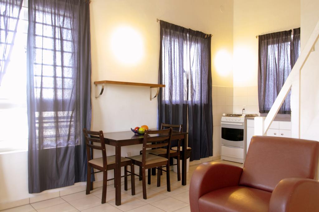 Orange Rembrandt Studio Apartments Willemstad Exterior photo